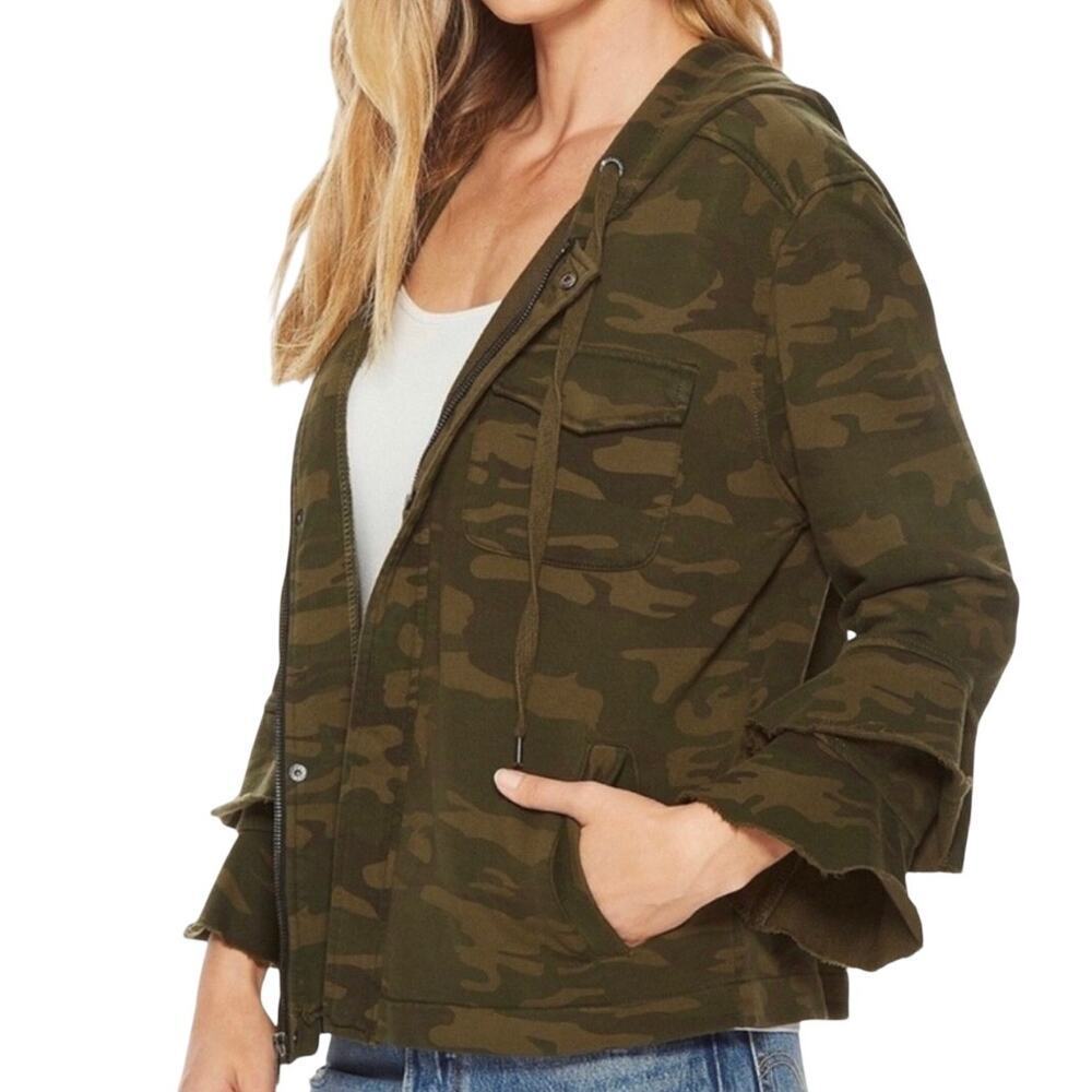 Sanctuary Hooded Jacket Size‎ M Olive Green Camo Full Zip Ruffle Sleeve Hoodie